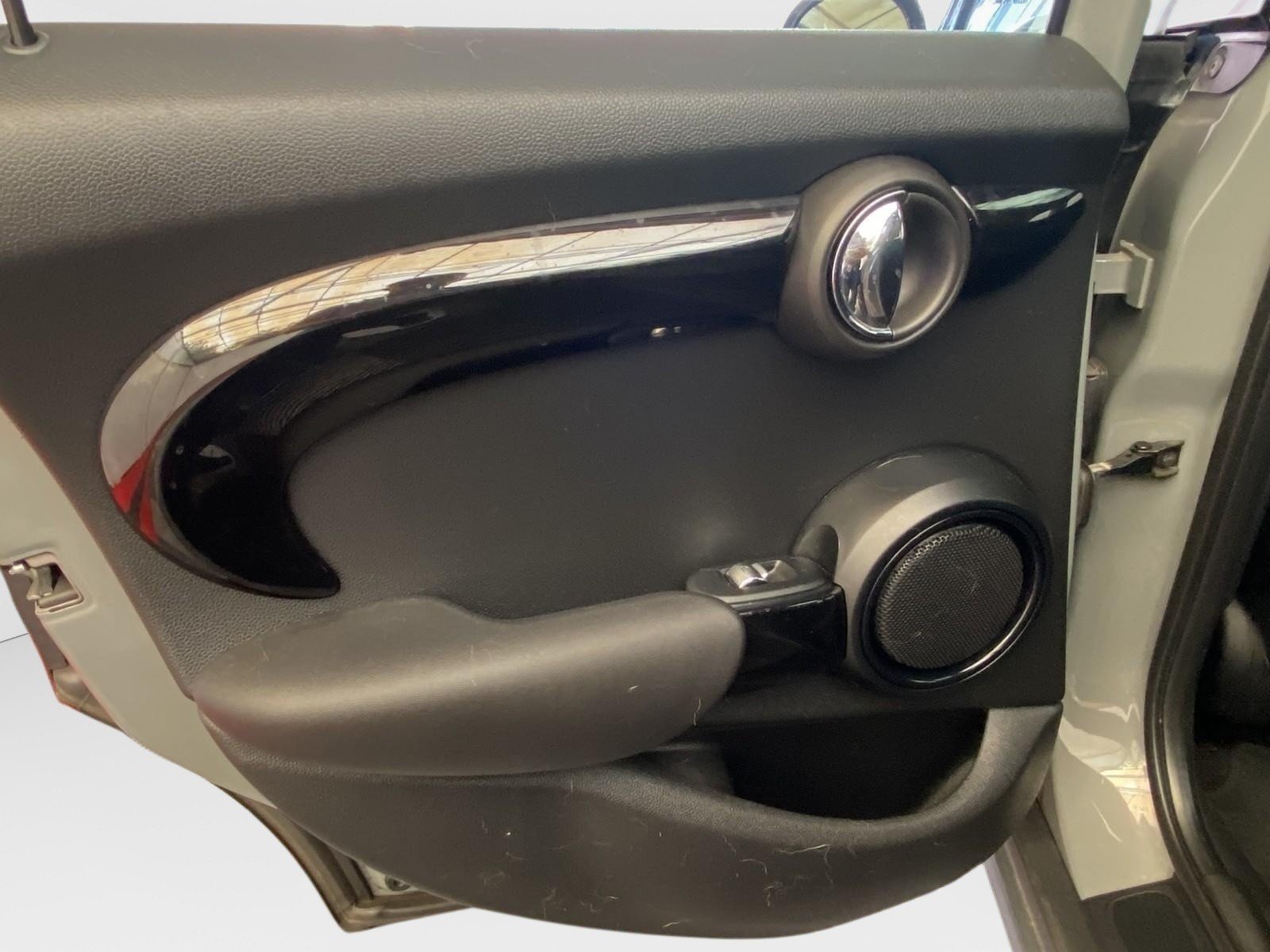Used 2021 MINI Cooper S w/ 6.5" Touchscreen Package FWD image 16