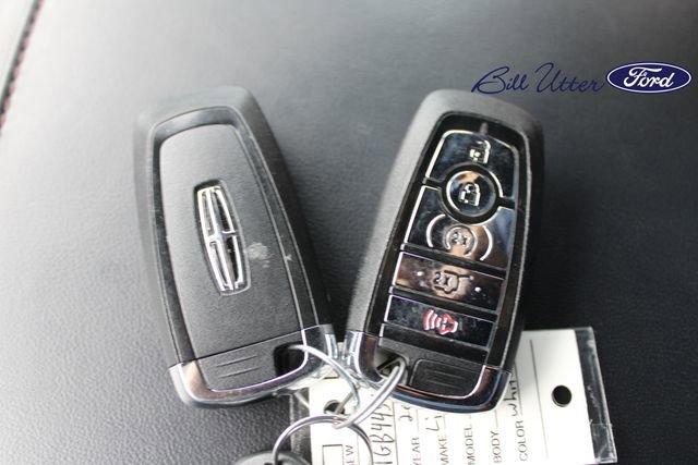 Used 2023 Lincoln Aviator Reserve w/ Equipment Group 201A AWD/4WD image 11