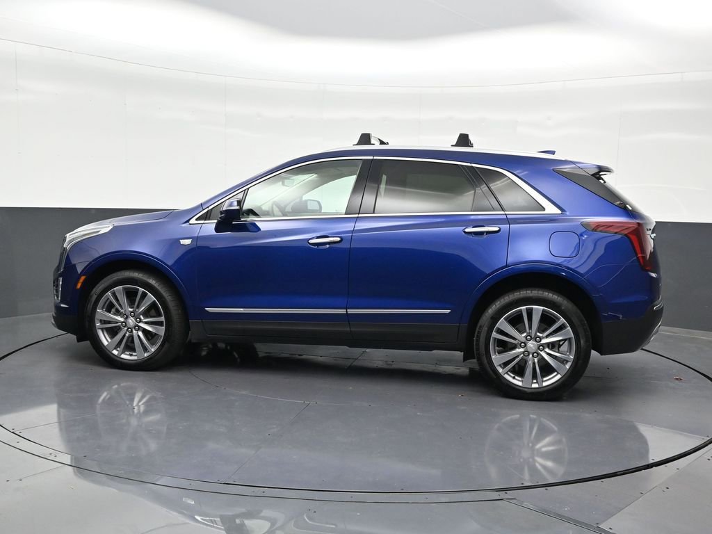 Used 2024 Cadillac XT5 Premium Luxury w/ Technology Package AWD/4WD image 2