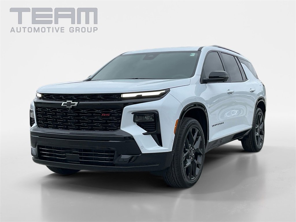 New 2026 Chevrolet Traverse RS w/ LPO, Floor Liner Package image 3