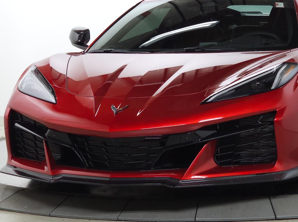 Used 2025 Chevrolet Corvette E-Ray w/ Stealth Interior Trim Package AWD/4WD image 12