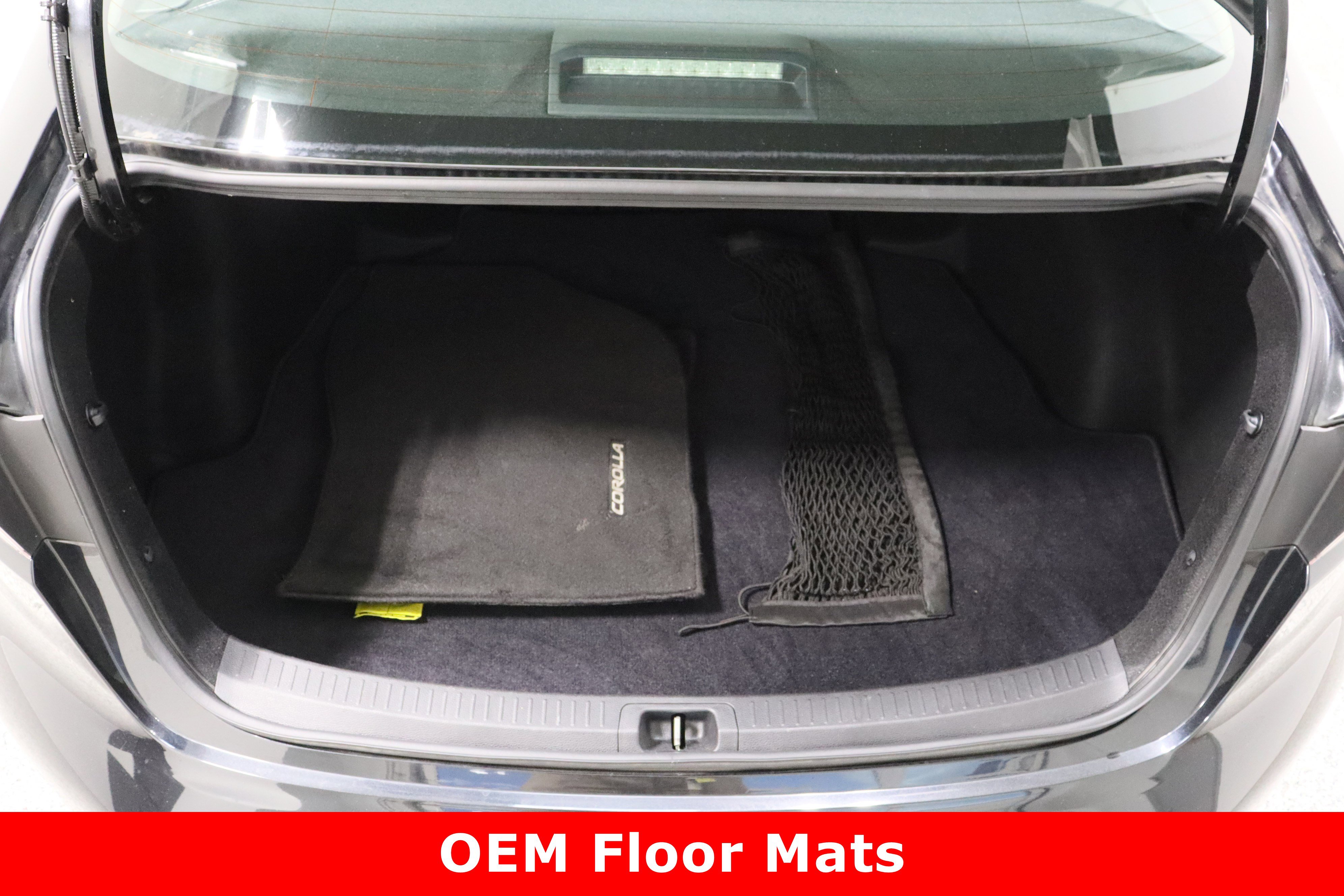 Used 2022 Toyota Corolla LE image 28