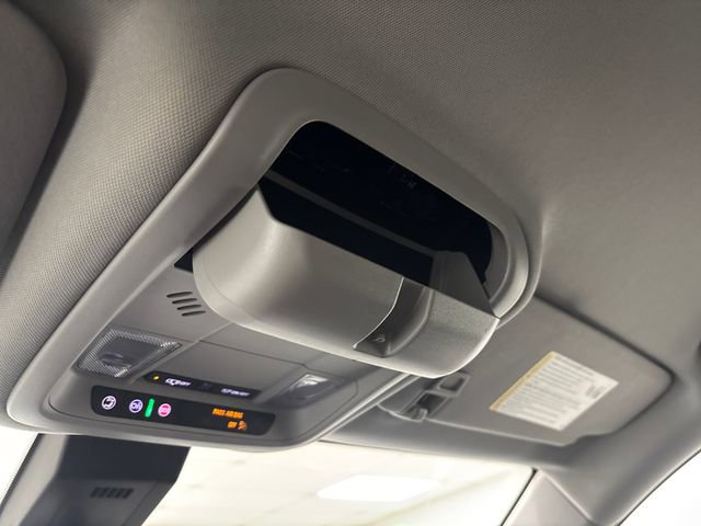 Used 2023 Chevrolet Equinox LT image 56