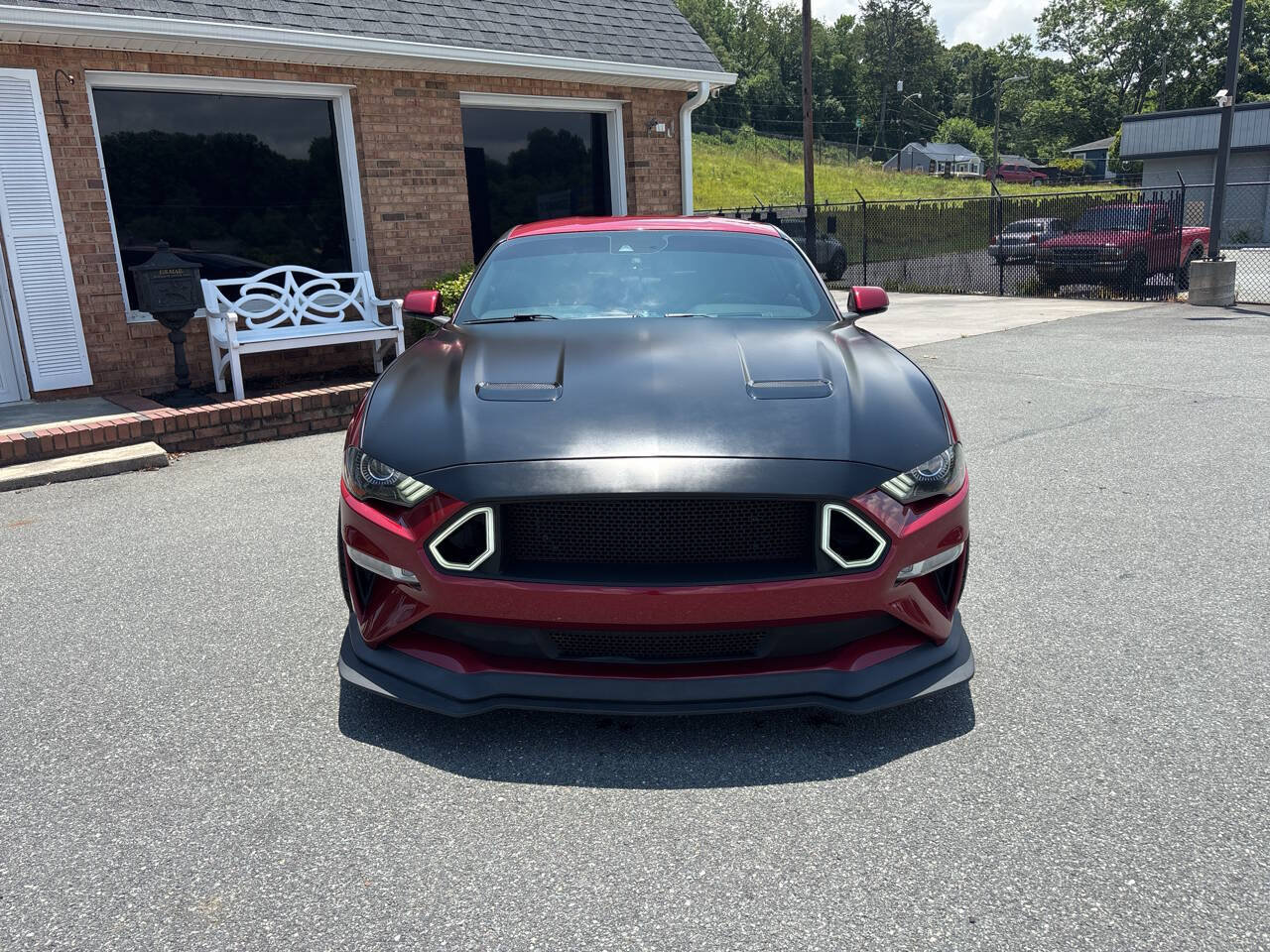 Used 2019 Ford Mustang GT RWD image 6