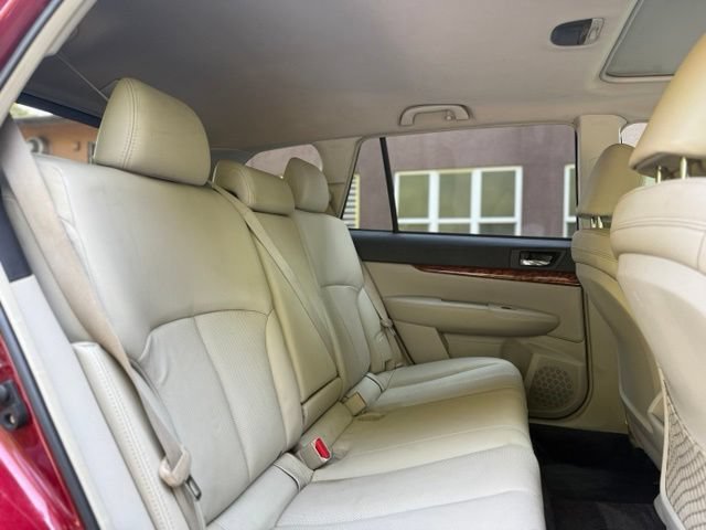 Used 2011 Subaru Outback 2.5i Limited AWD/4WD image 42