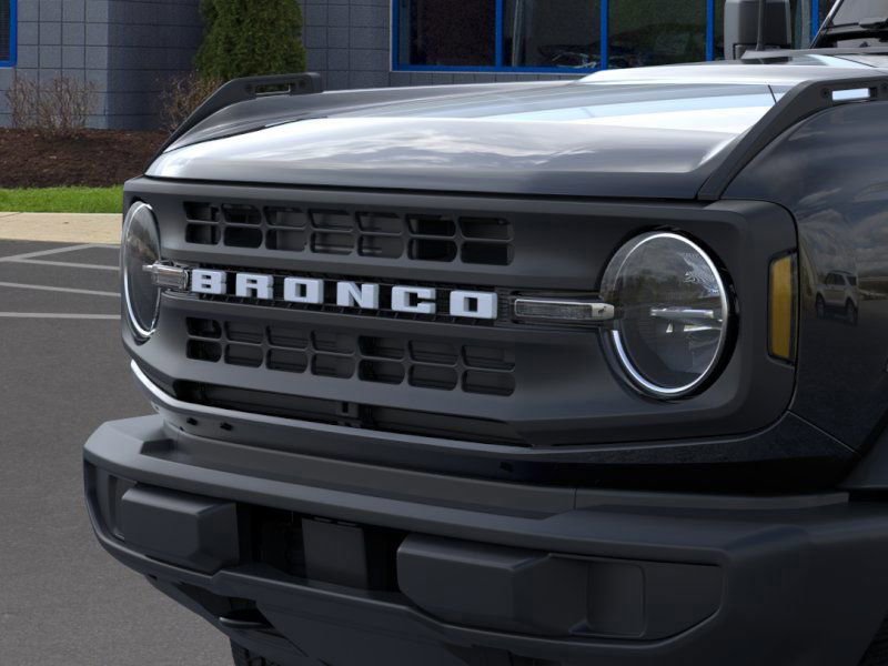 New 2025 Ford Bronco 4-Door image 19