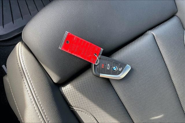 Used 2025 BMW i4 eDrive40 image 12