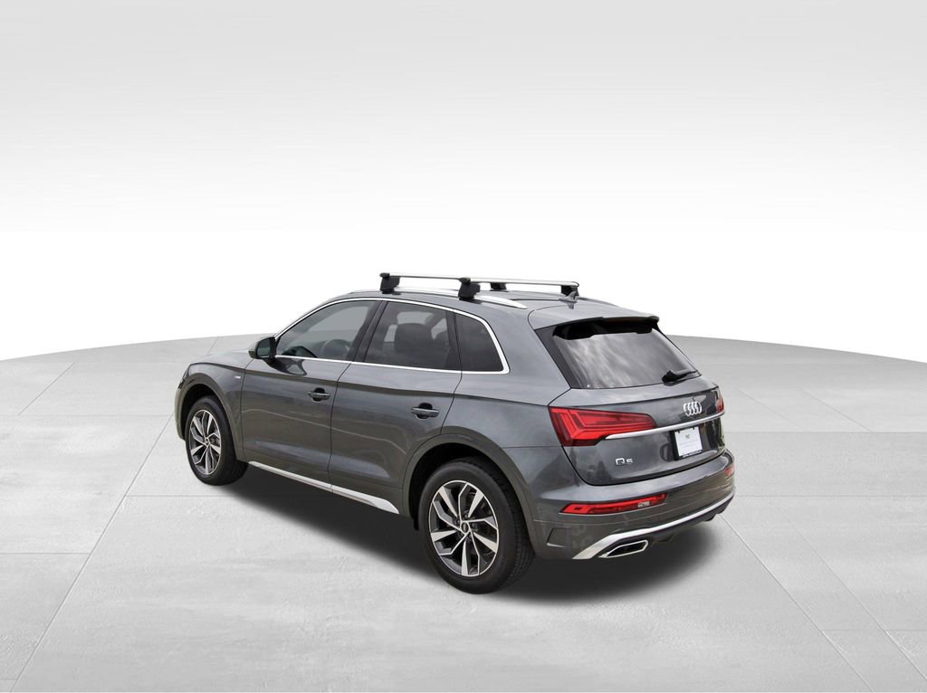 Used 2023 Audi Q5 2.0T Premium Plus w/ Premium Plus Package AWD/4WD image 3