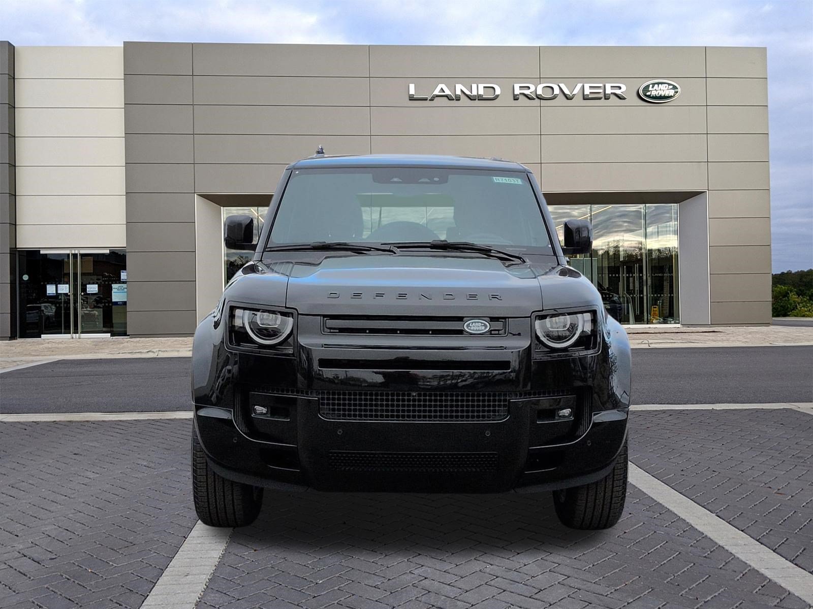 New 2026 Land Rover Defender 110 X-Dynamic SE AWD/4WD image 2