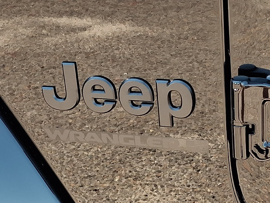New 2026 Jeep Wrangler Unlimited Sahara w/ Safety Group AWD/4WD image 20