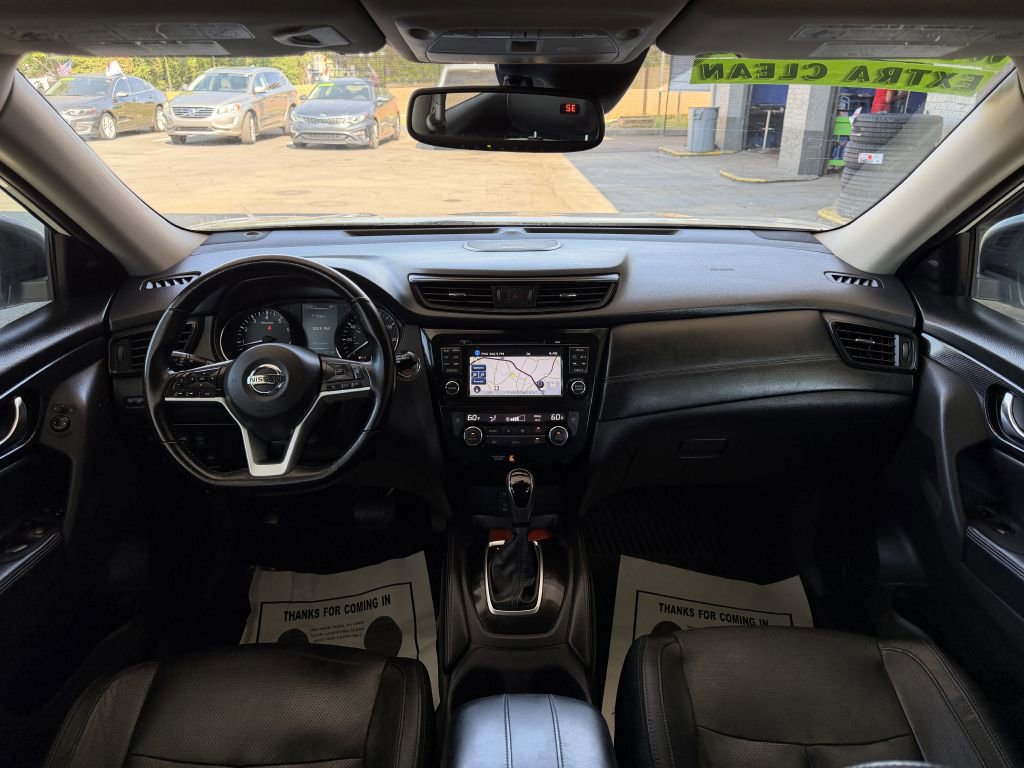 Used 2017 Nissan Rogue SL w/ SL Premium Package FWD image 10