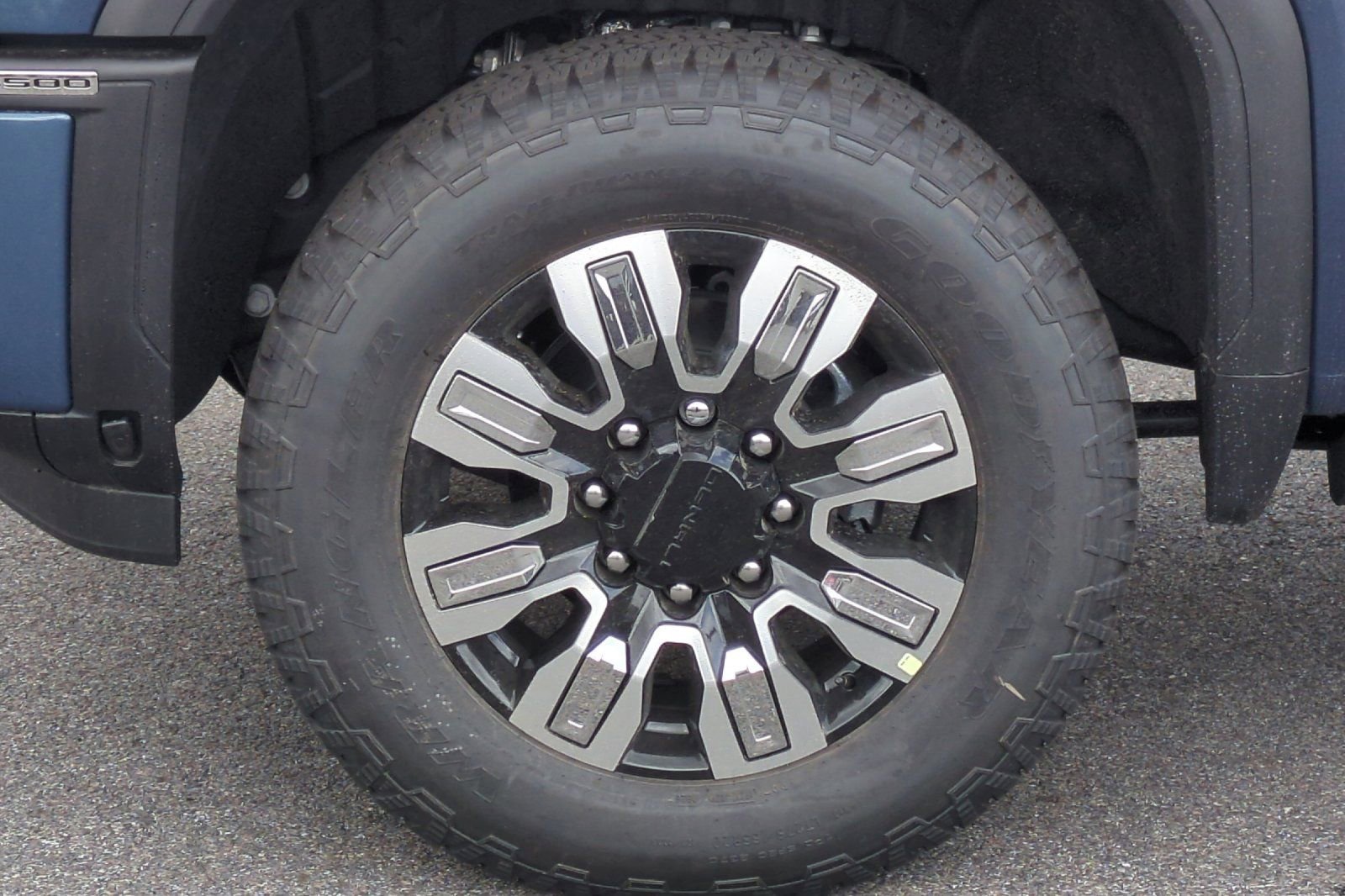 New 2026 GMC Sierra 3500 Denali w/ Denali Reserve Package AWD/4WD image 27