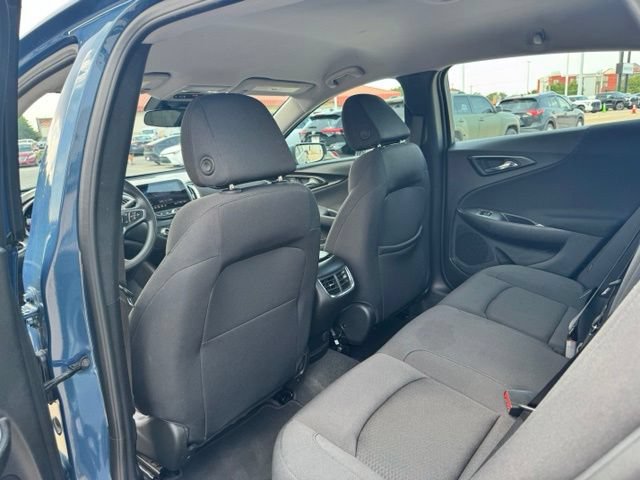 Used 2025 Chevrolet Malibu LT FWD image 23