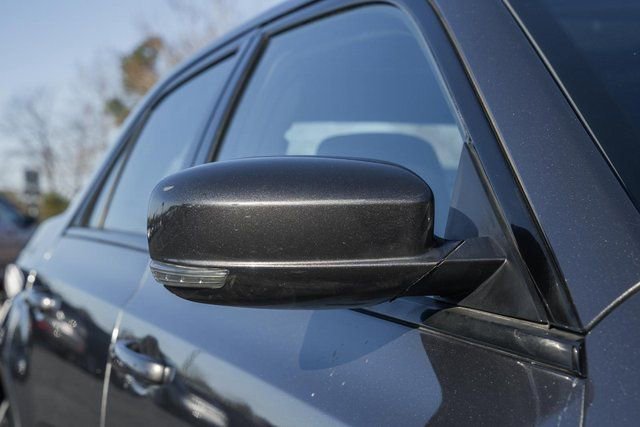 Used 2023 Chrysler 300 S image 28