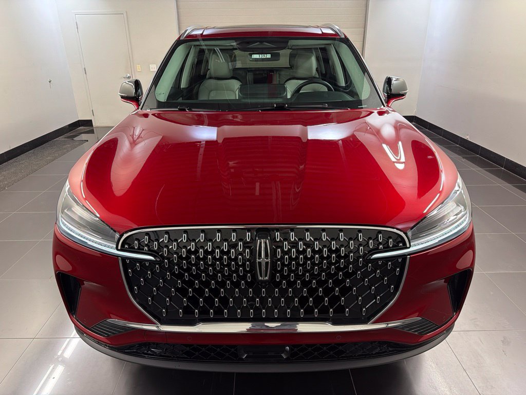 New 2027 Lincoln Aviator AWD image 2
