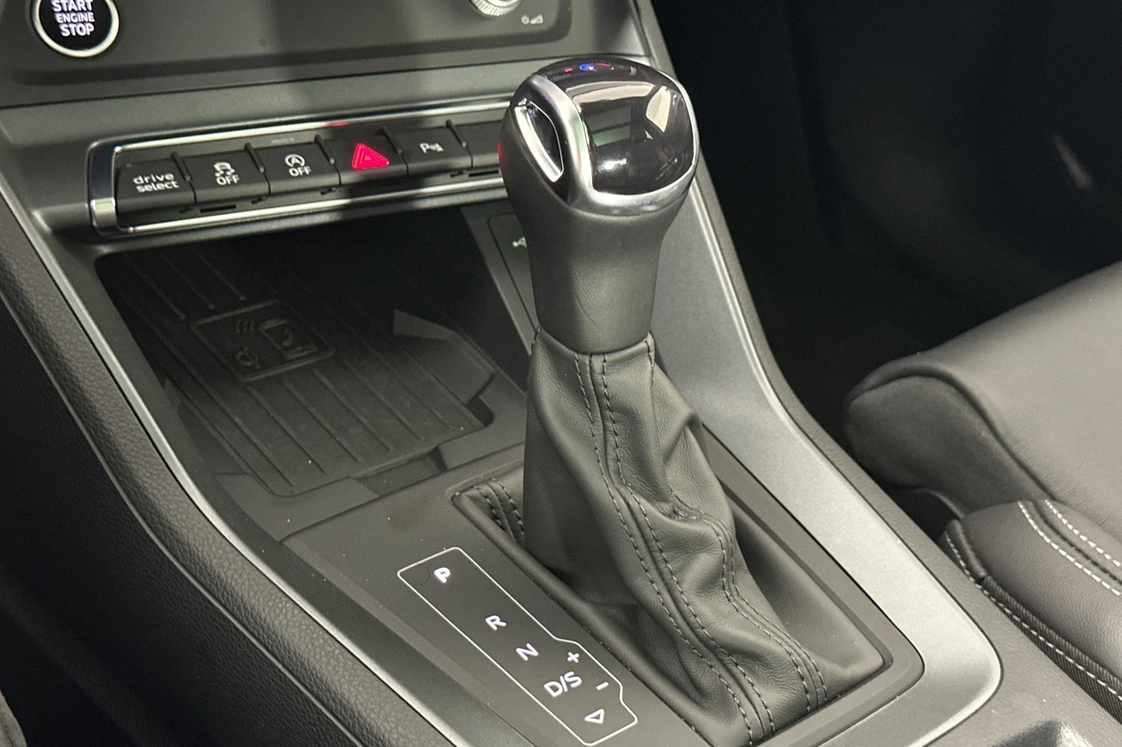 Used 2025 Audi Q3 2.0T Premium w/ Convenience Package image 20