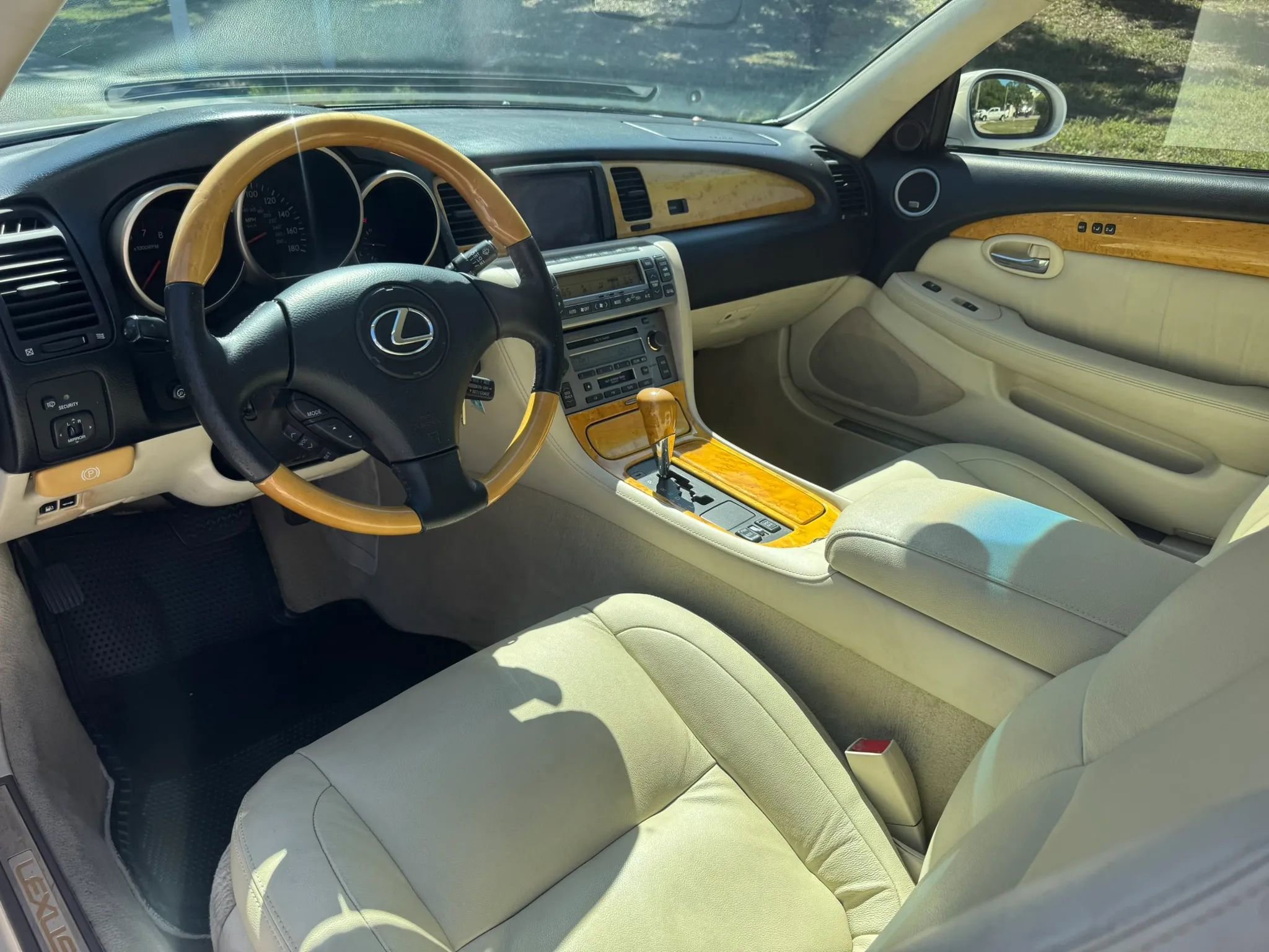 Used 2003 Lexus SC 430 Convertible image 20