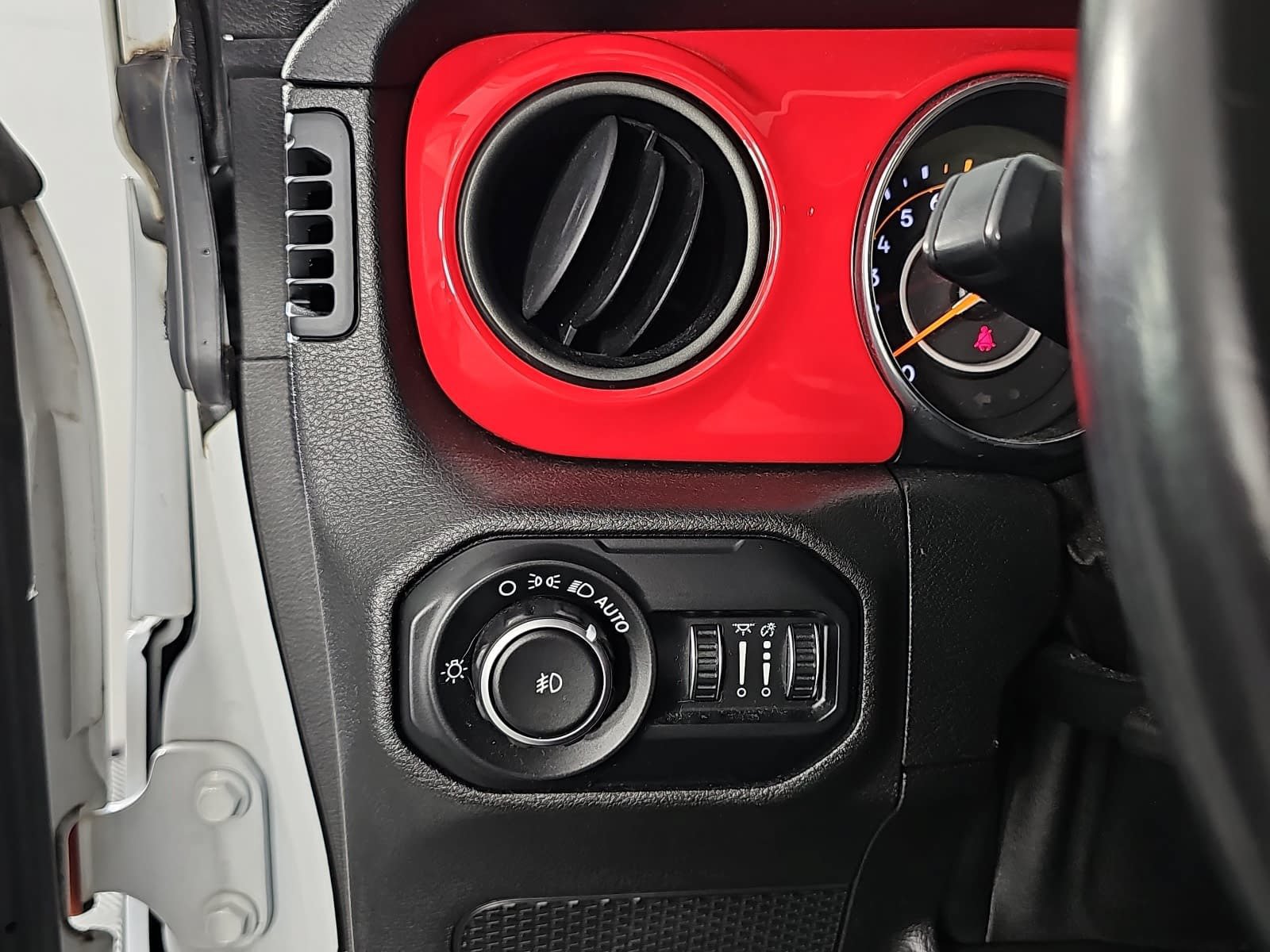 Used 2019 Jeep Wrangler Unlimited Sport S AWD/4WD image 24