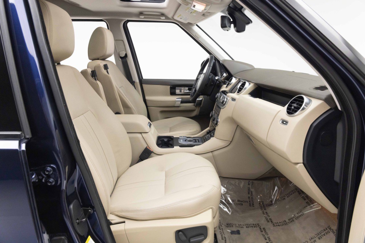 Used 2016 Land Rover LR4 HSE AWD/4WD image 18
