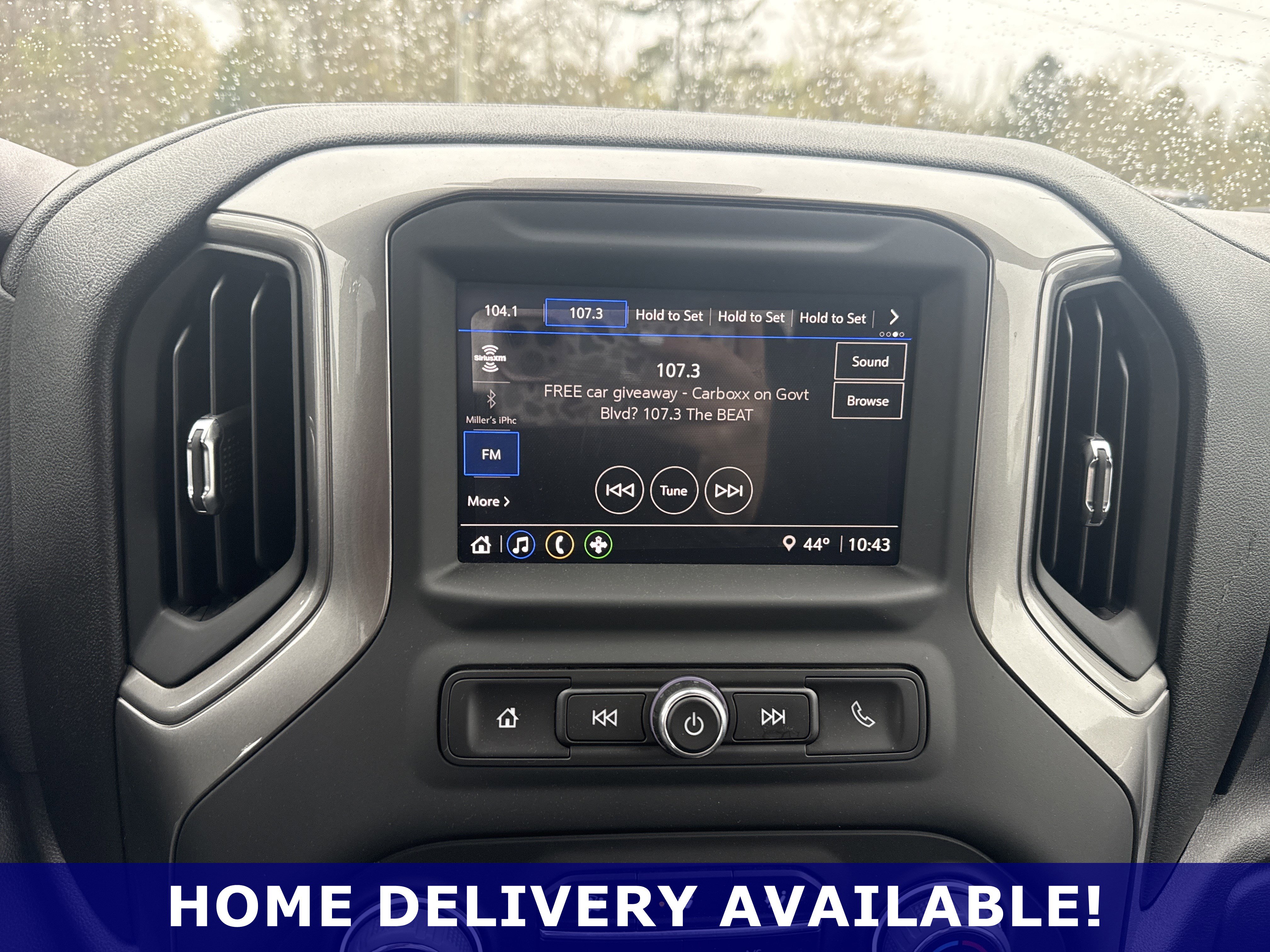 Used 2024 Chevrolet Silverado 2500 Custom w/ Custom Value Package image 8