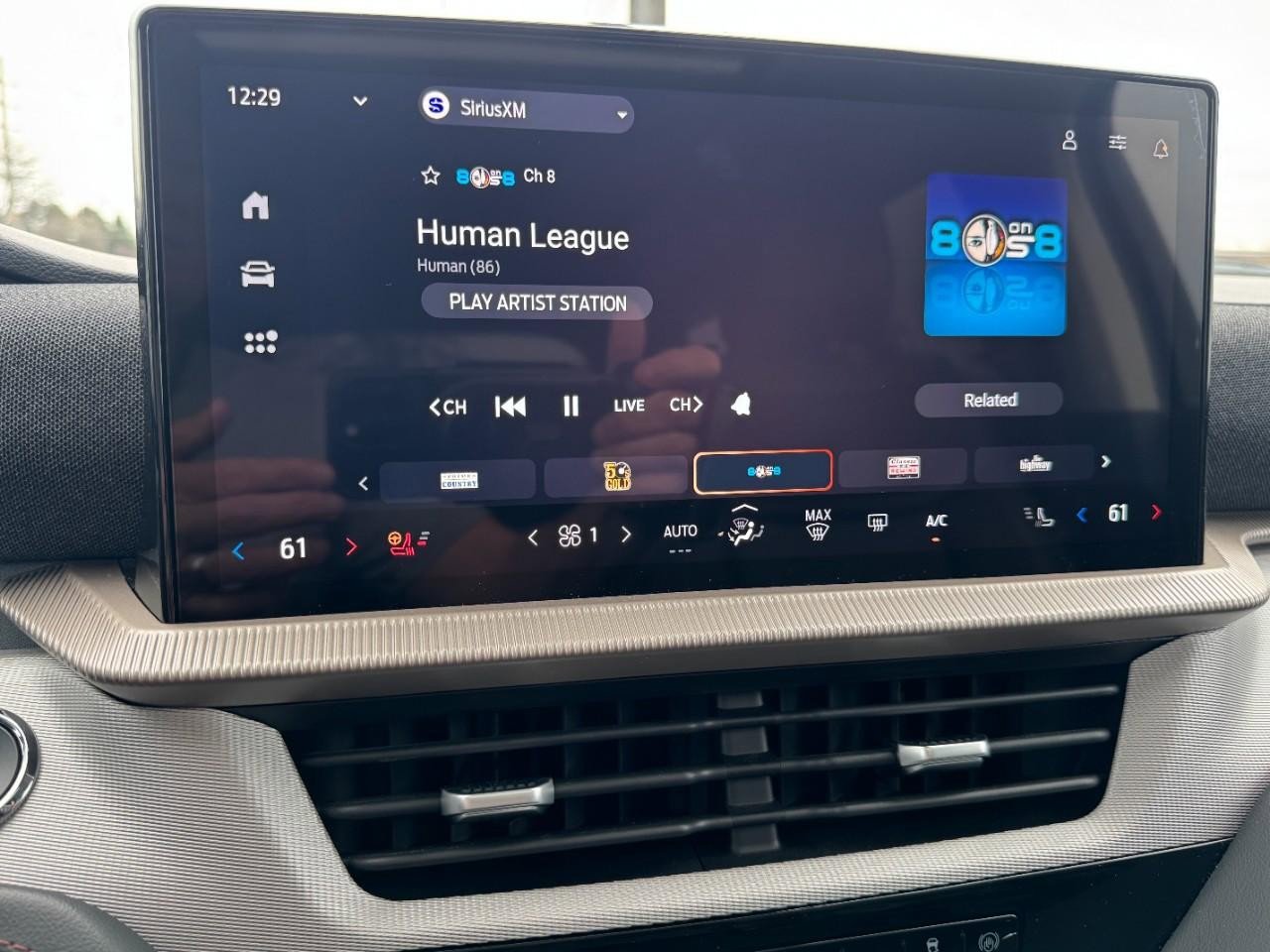 Used 2025 Ford Explorer Active w/ Active Comfort Package image 20