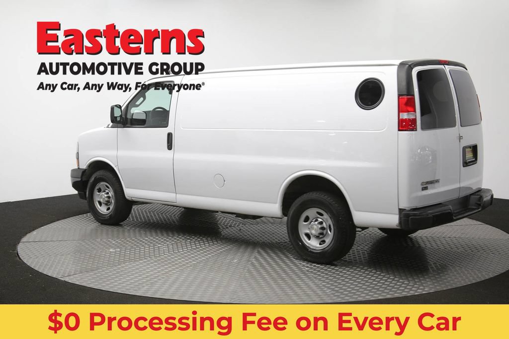 Used 2021 Chevrolet Express 3500 w/ Driver Convenience Package RWD image 59