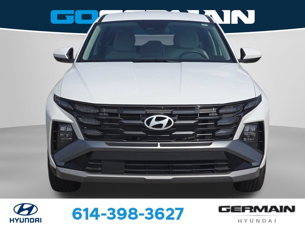 Certified 2025 Hyundai Tucson SE FWD image 2