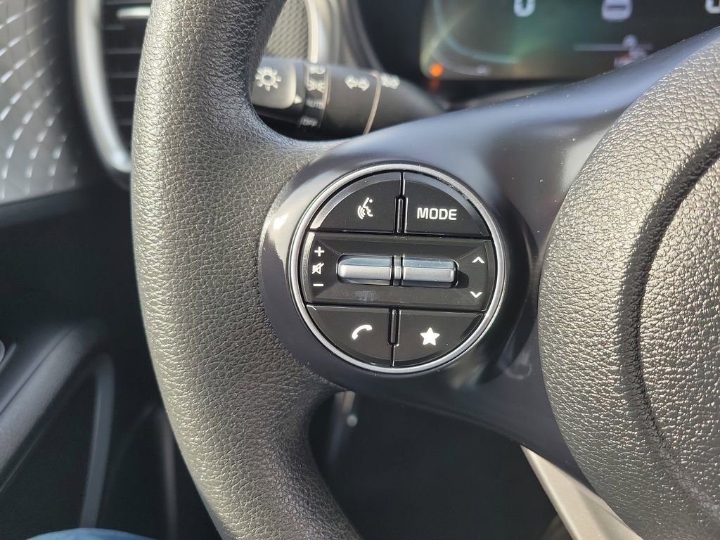 Used 2024 Kia Soul LX w/ Option Group 015 FWD image 13