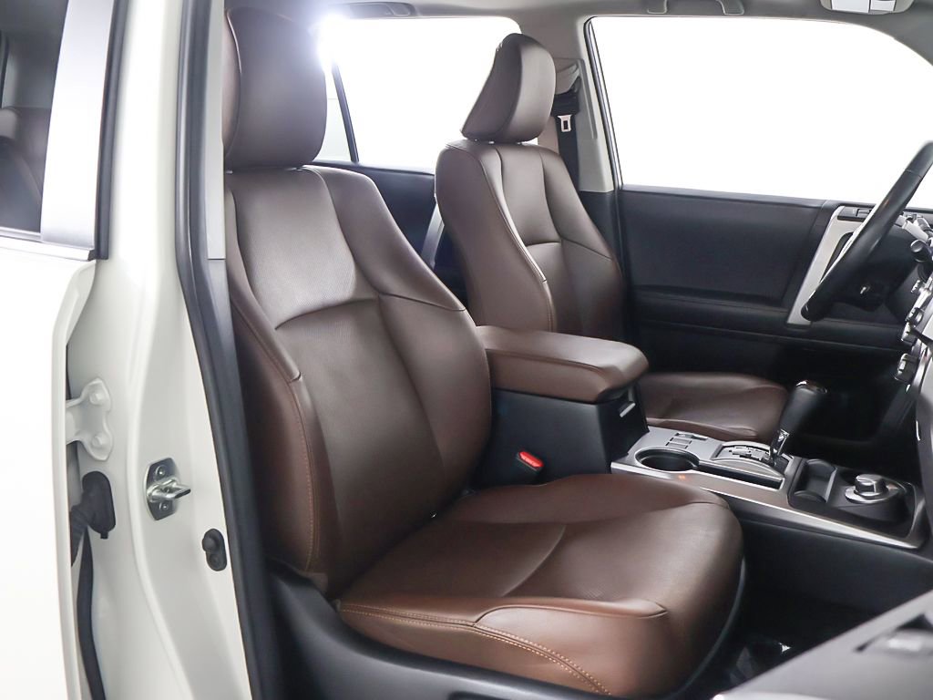 Used 2023 Toyota 4Runner Limited AWD/4WD image 29