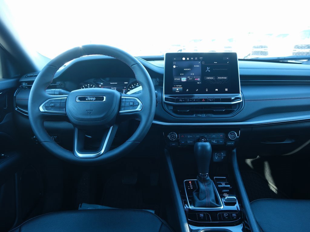 Used 2024 Jeep Compass Trailhawk image 27