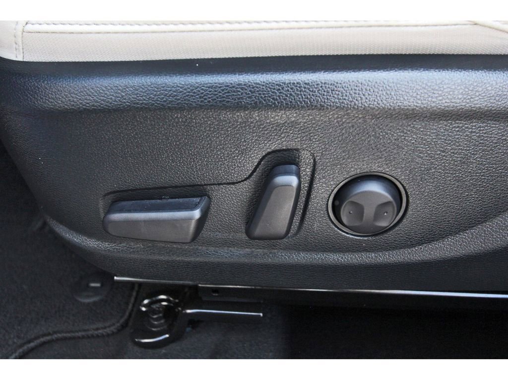 Used 2023 Kia Seltos SX w/ SX Sunroof Package image 34