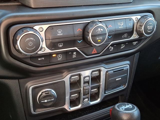 Used 2018 Jeep Wrangler Unlimited Sport S AWD/4WD image 16