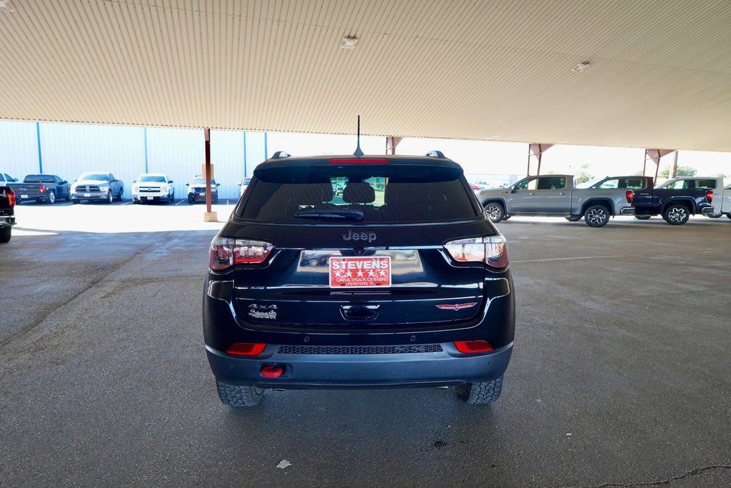 Used 2024 Jeep Compass Trailhawk image 5