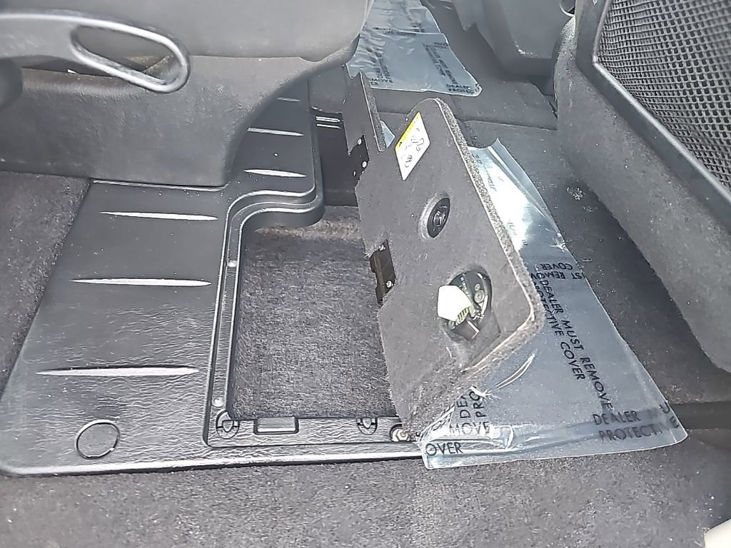 Used 2016 Dodge Grand Caravan American Value Package w/ UConnect Hands-Free Group image 36