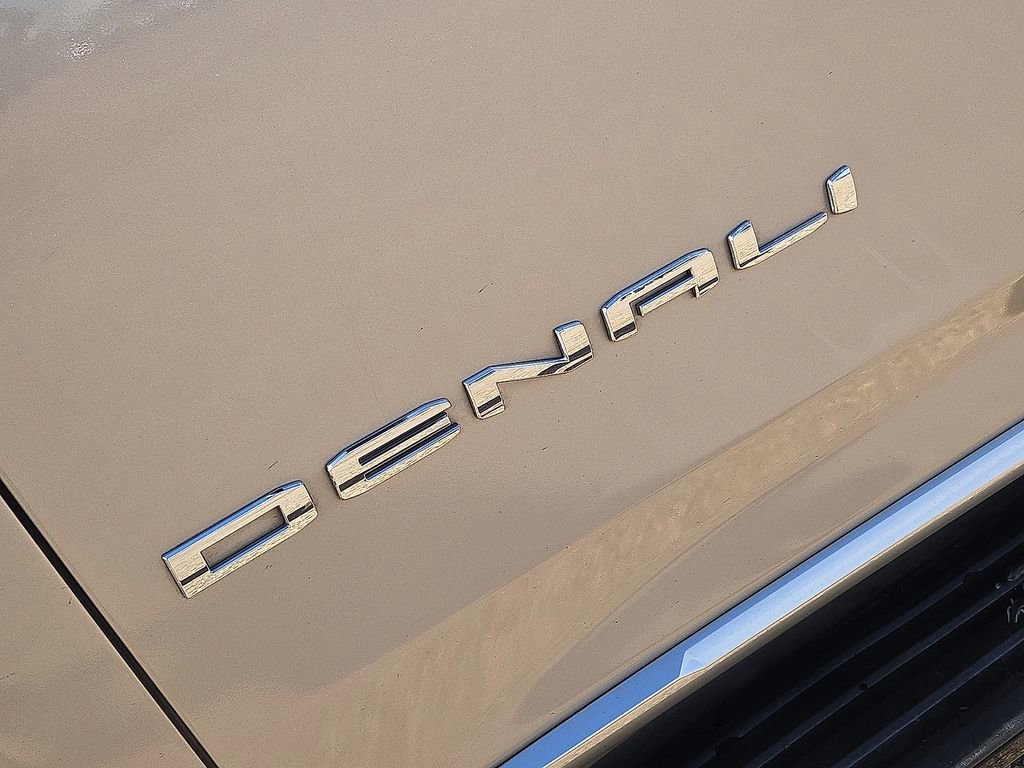Used 2024 GMC Yukon Denali image 12