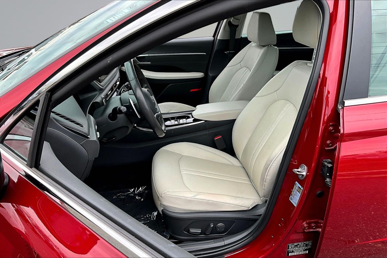 Used 2023 Hyundai Sonata Limited w/ Cargo Package FWD image 19