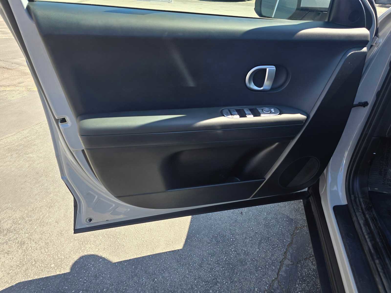 Used 2024 Hyundai Ioniq 5 SEL image 24