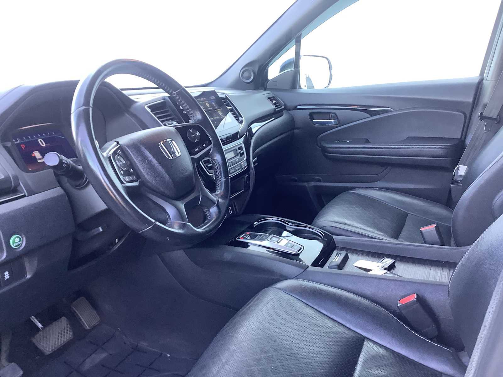 Certified 2021 Honda Passport Touring image 3