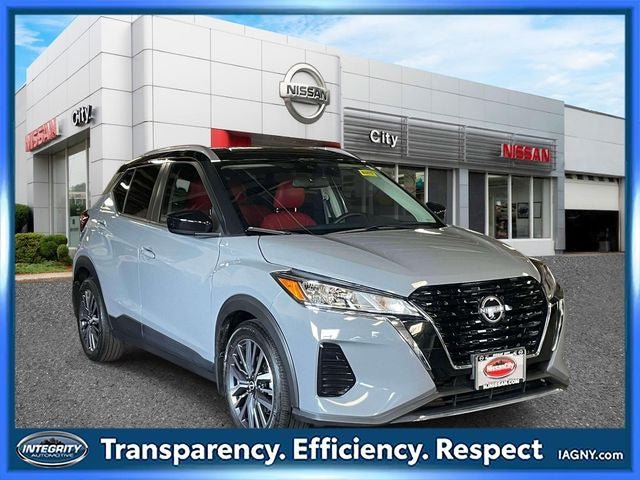 Certified 2023 Nissan Kicks SV FWD image 1