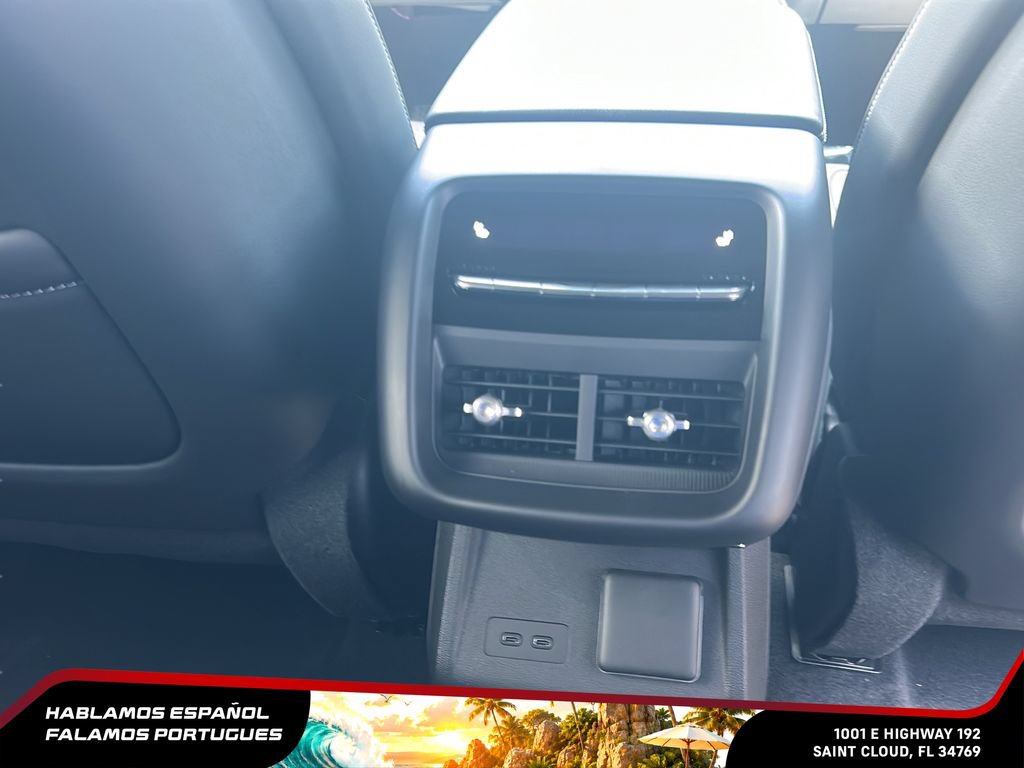 Certified 2025 Cadillac Lyriq Luxury w/ LPO, Floor Liner Package AWD/4WD image 27
