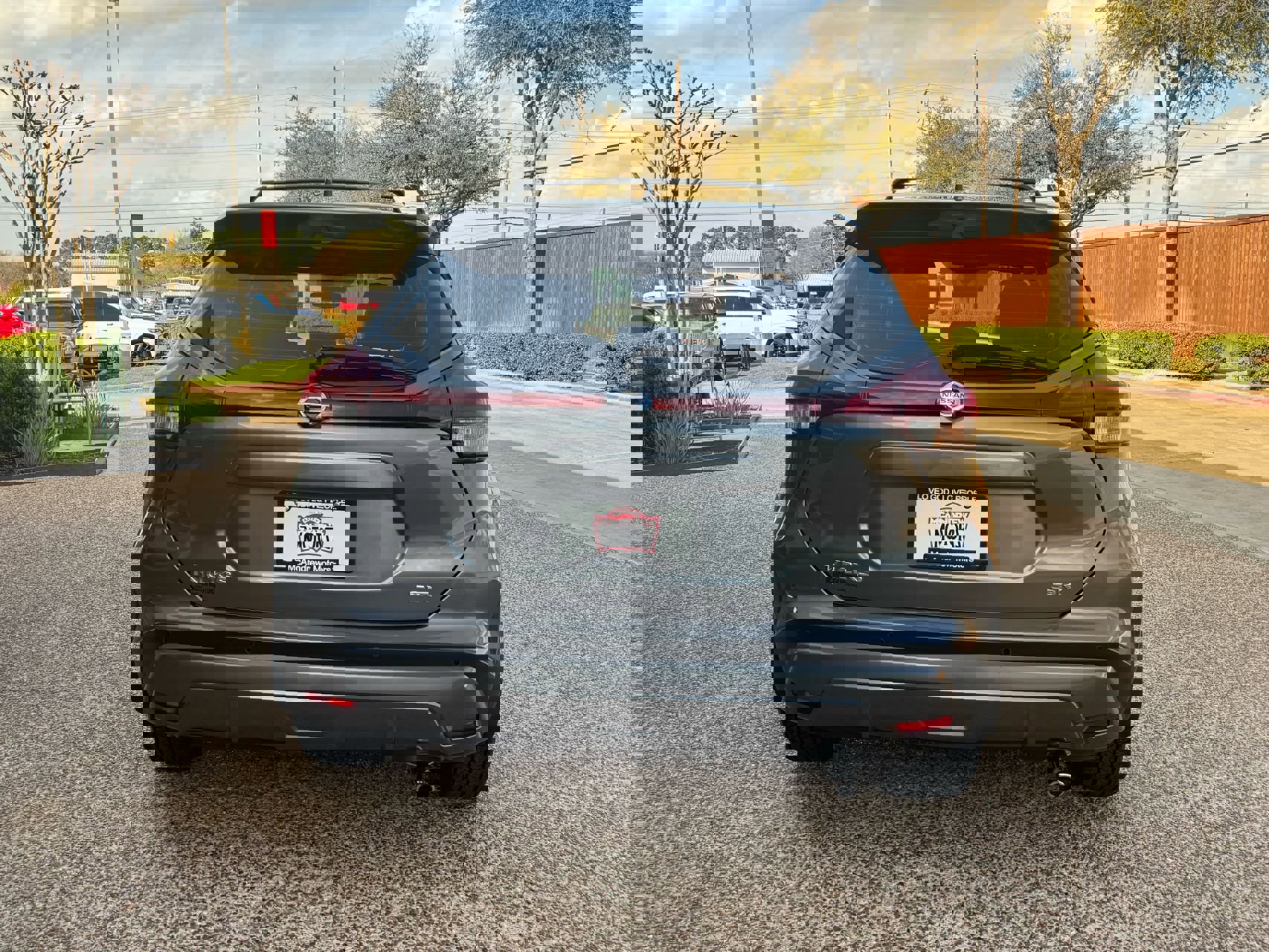 Used 2021 Nissan Kicks SR w/ SR Premium Package image 7