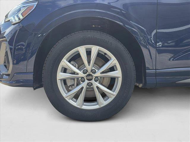 New 2025 Audi Q3 2.0T Premium w/ Convenience Package AWD/4WD image 9
