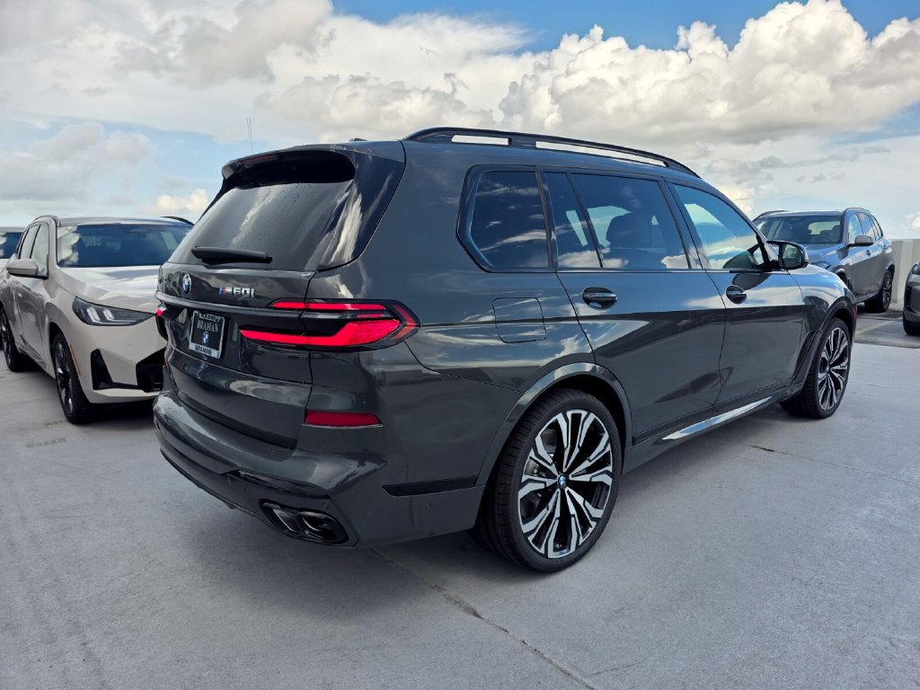 New 2027 BMW X7 M60i AWD/4WD image 4