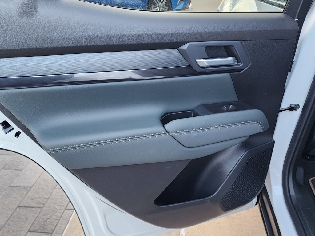 New 2026 GMC Terrain AT4 w/ Convenience Package III image 43