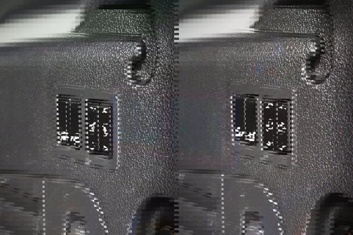 Used 2019 Chevrolet Suburban Premier image 49