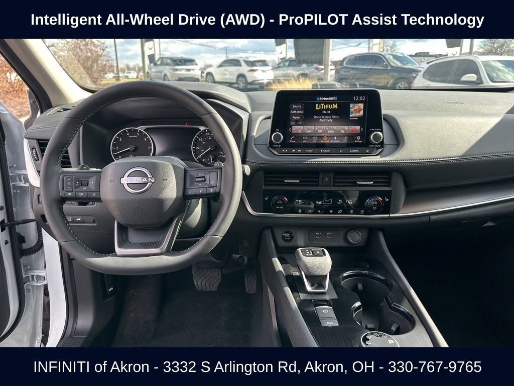 Used 2026 Nissan Rogue SV w/ SV Premium Package AWD/4WD image 46