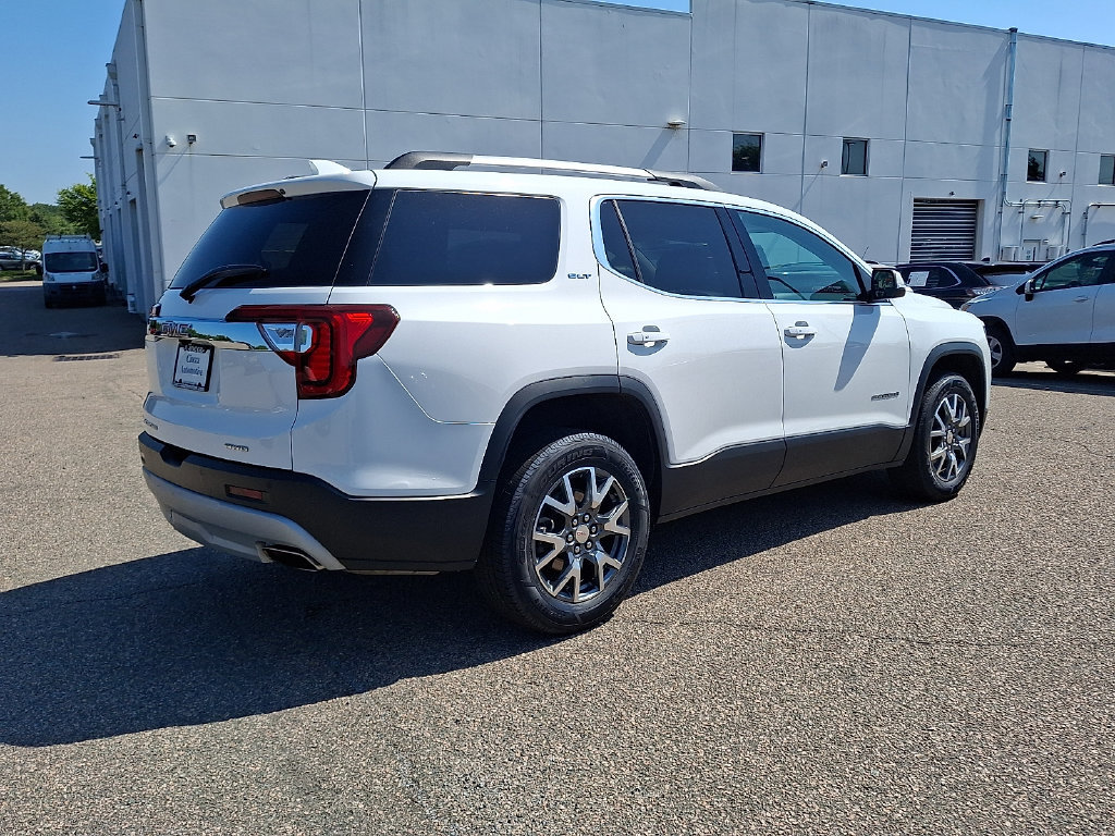 Used 2023 GMC Acadia SLT AWD/4WD image 9