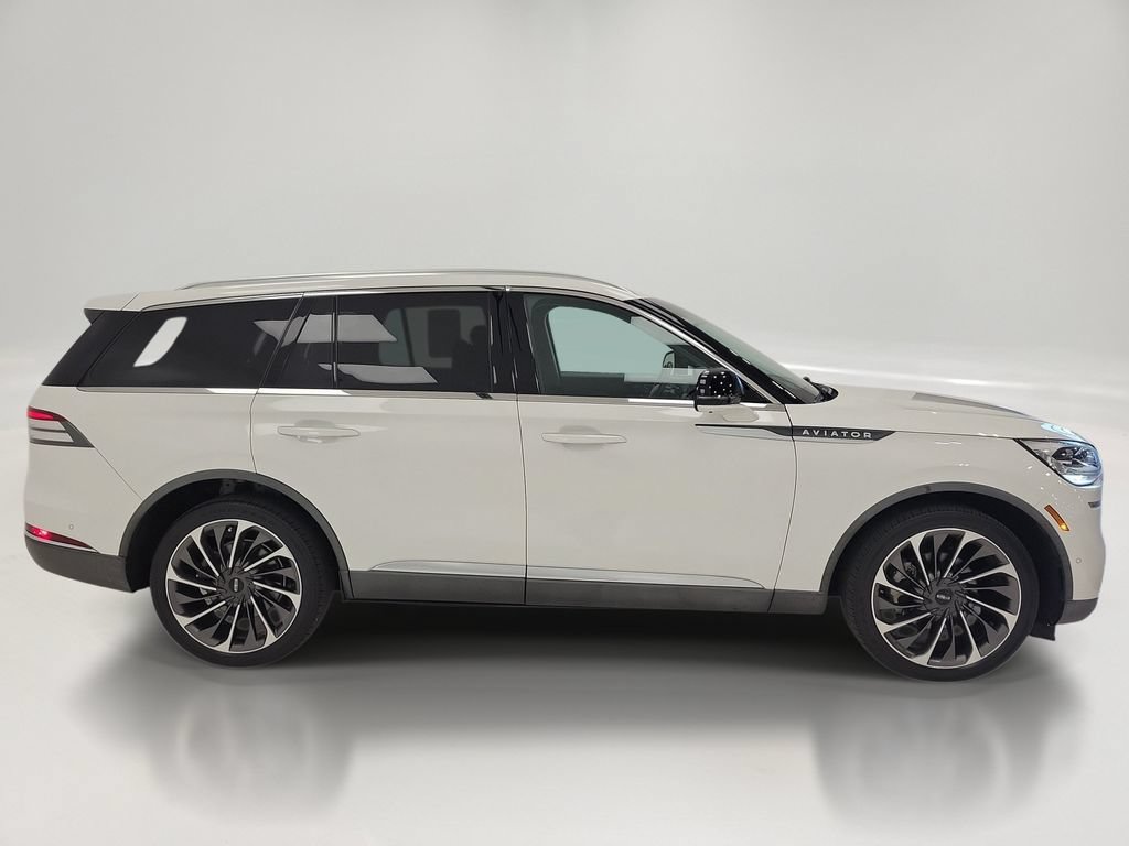 Used 2020 Lincoln Aviator Reserve w/ Equipment Group 202A AWD/4WD image 4