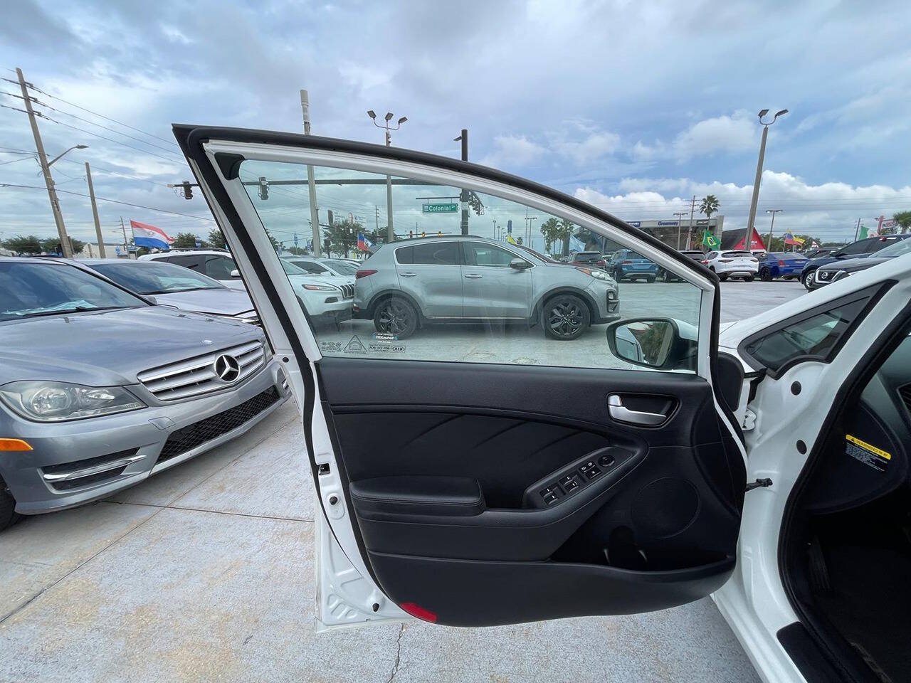 Used 2018 Kia Forte LX FWD image 8