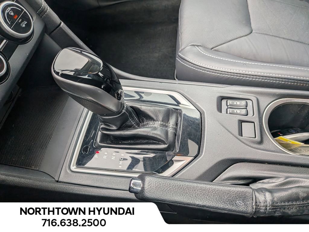 Used 2018 Subaru Impreza 2.0i Limited image 17